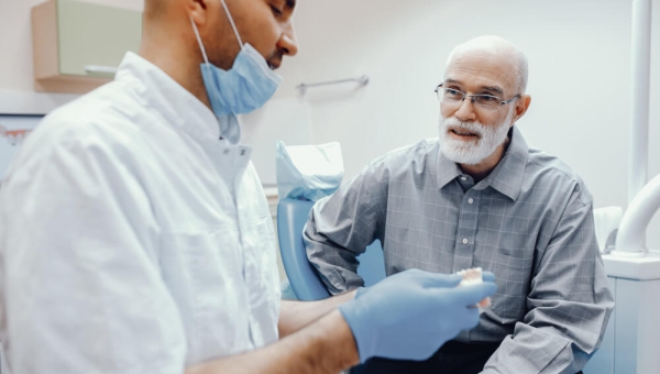 Jenis-Jenis Gigi Tiruan